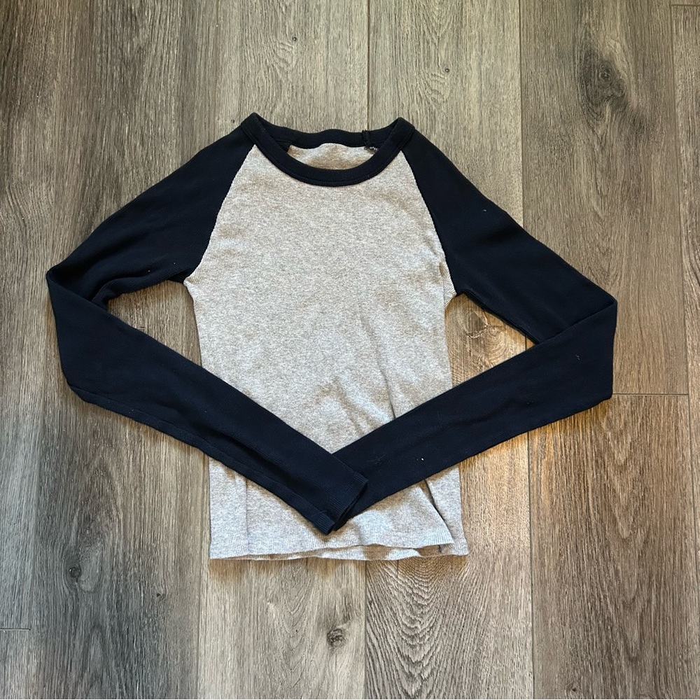 John Galt Grey & Black Bella Long Sleeve Colorblock Top